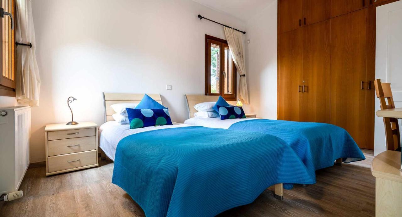 4 Bedroom Villa Helidoni With Private Infinity Pool, Aphrodite Hills Resort Kouklia Exterior foto